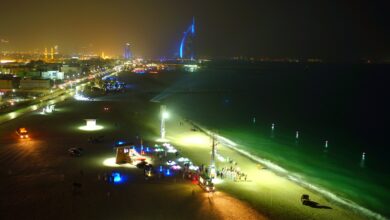 أفضل شاطئ ليلي في دبي