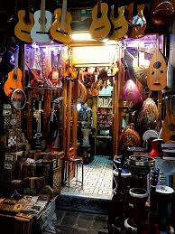 أفضل 3 محل لبيع الجيتار في عجمان
